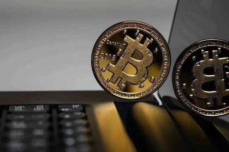 比特币和狗币爆发(比特币和狗狗币的交易时间)