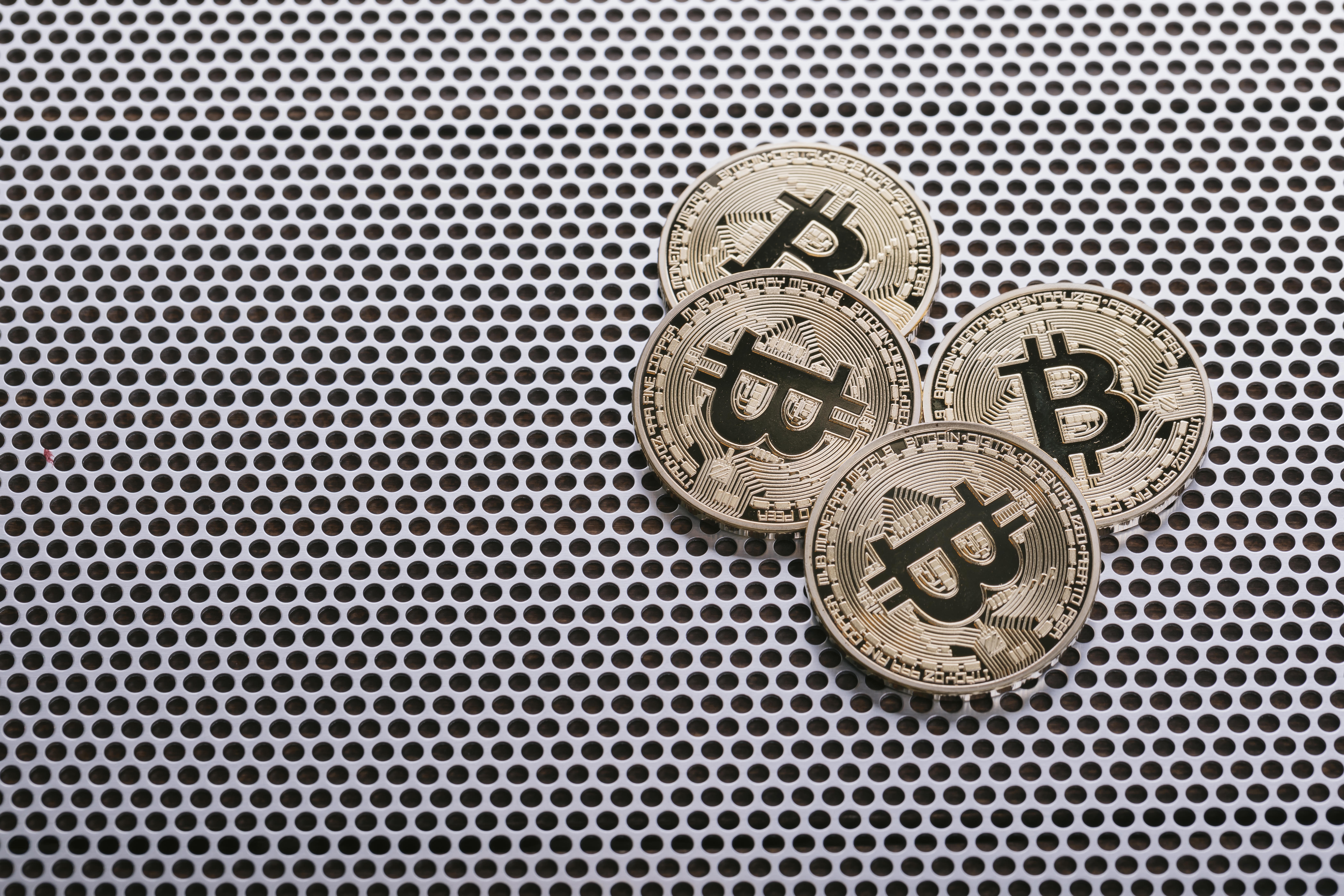 跟比特币挂钩的币(跟比特币挂钩的币种)