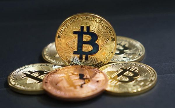 比特币币对人民币(比特币与人民币的汇率是多少)