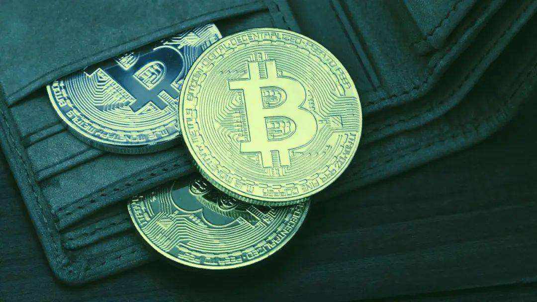 犇特币和比特币(比特币和比特币的区别)
